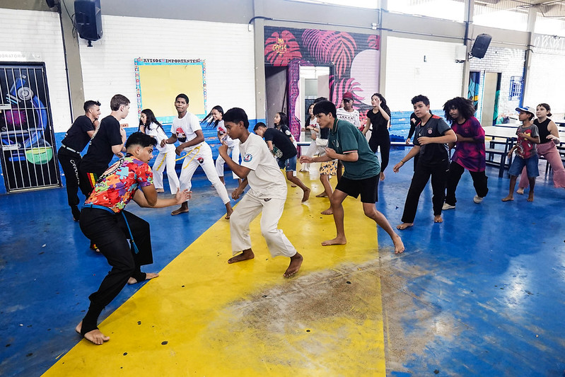 Escola da Baixada Santista promove projeto de capoeira inclusiva